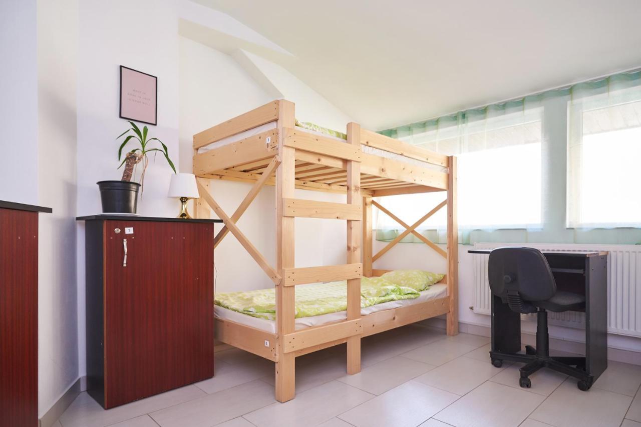 Zen House Hostel Timisoara Bagian luar foto